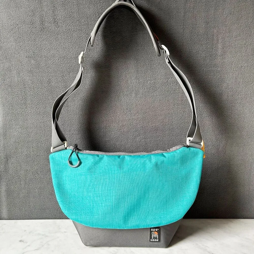 Camera Shoulder Messenger Bag Ape Case AC580 Teal Gray DSLR Tablet Padded NEW